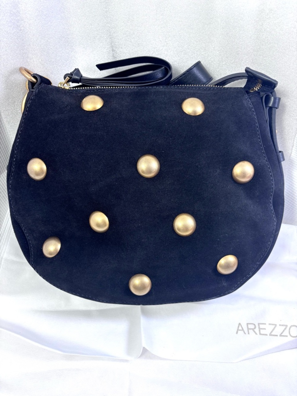 Arezzo Jamie Suede Stud C/B. Black/Gold.